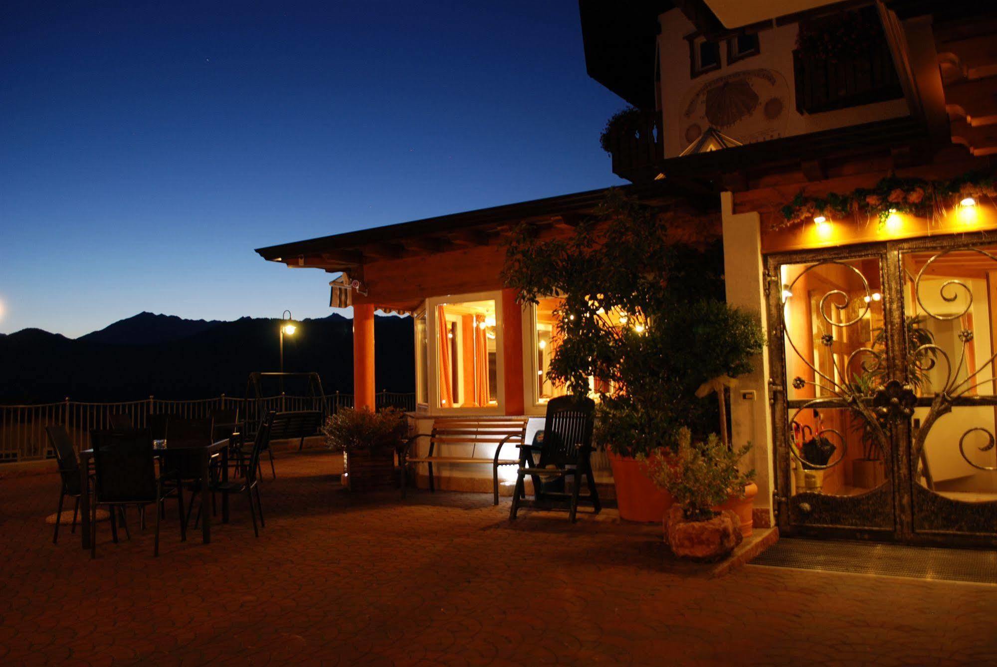 מאלוסקו La Montanina Hotel In Val Di Non מראה חיצוני תמונה